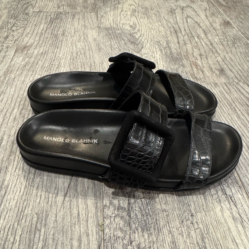 Manolo Blahnik black Mayfu croc embossed sandals - Picture 5 of 12